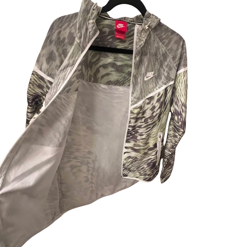 NIKE TECH Multicolor Hyperfuse Windrunner Jacket.… - image 5
